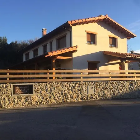 La Llastra De Garana Apartment *